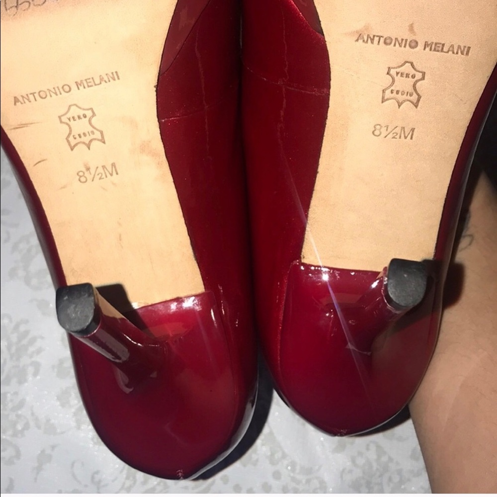 High Heels - Picture 2 of 2